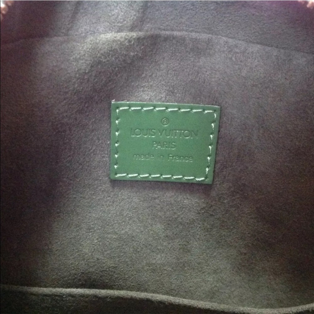 Louis Vuitton Borneo epi leather bag - Picture 5 of 5